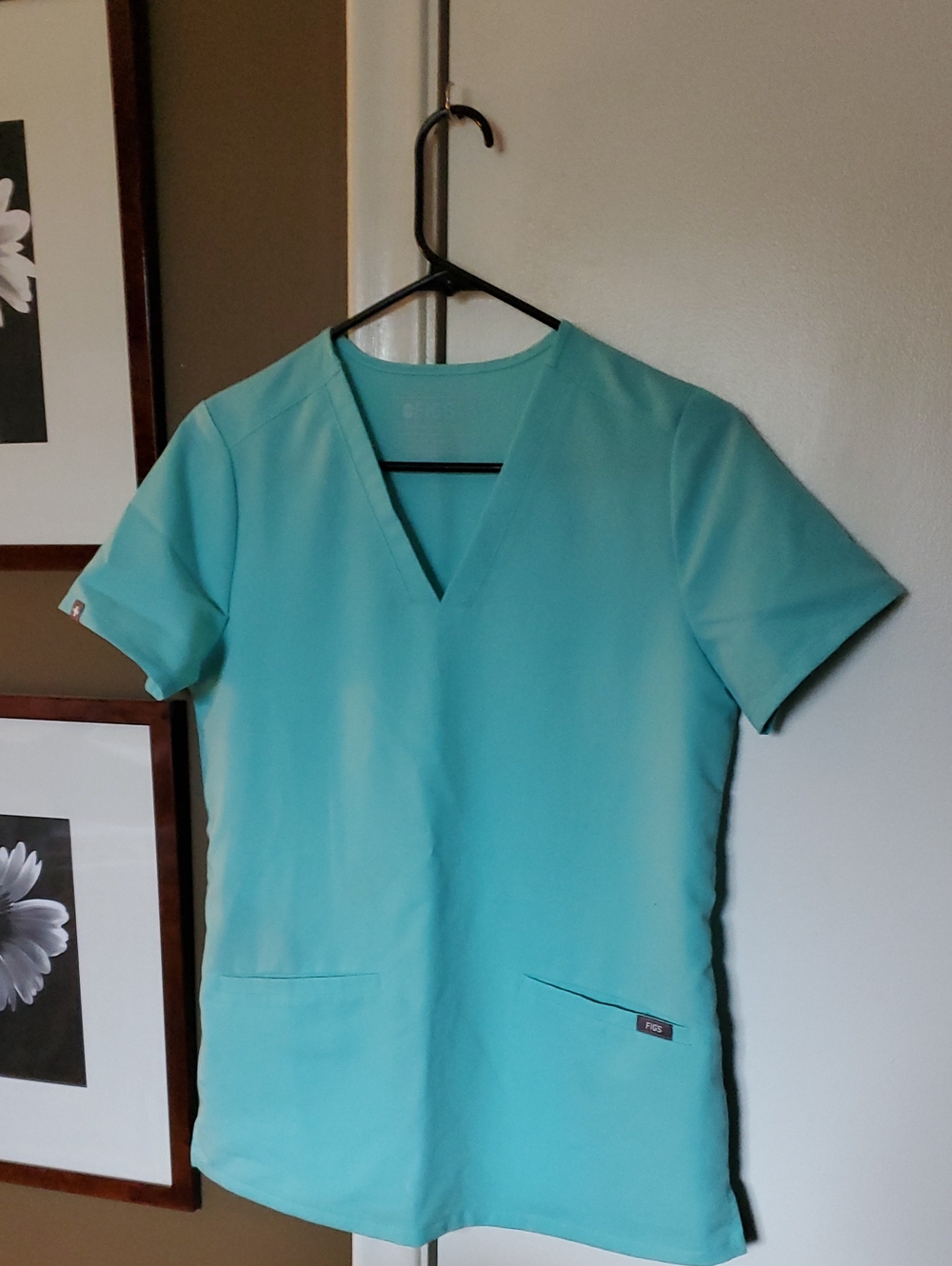 Figs Women's V-Neck Scrub Top in Aqua Blue